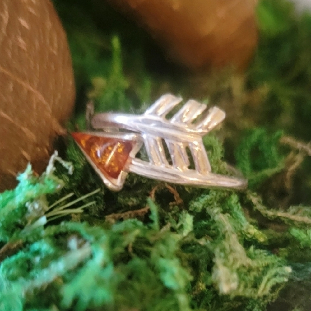 Sterling Silver Arrow Ring with Amber Accent